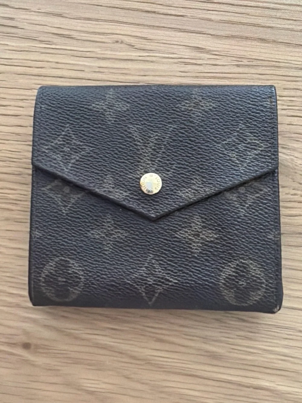 Louis Vuitton Monogram Compact Card Holder - Brown